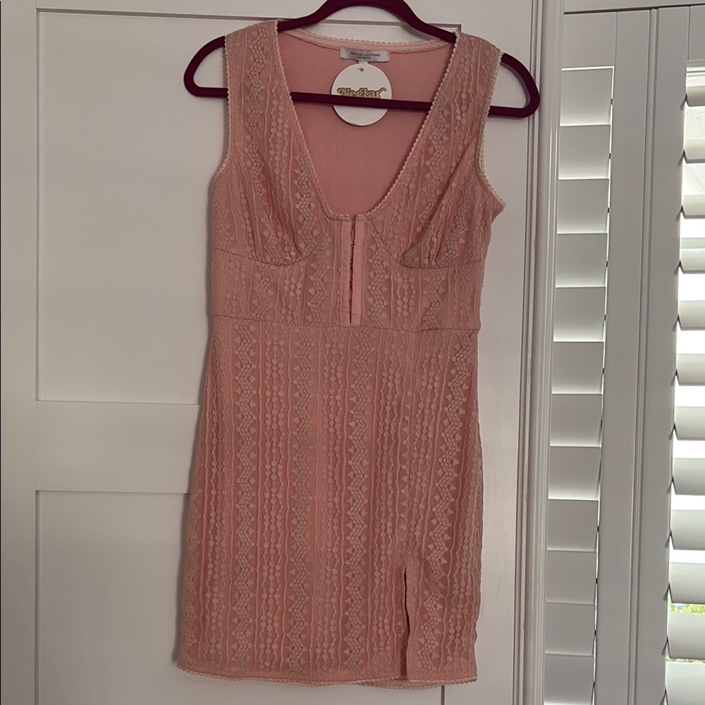 Elegant Pink Lace Mini Dress